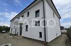 Duplex de vanzare 450mp teren liber 4 camere 2 bai 2 parcari Selimbar - 5