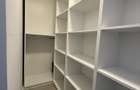 Apartament mobilat si utilat, curte engleza, liber - 8