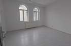 Imobil Central 355 mp | D+P+1+M | Consolidat & Renovant | 9 Camere - 15