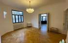 Apartament de vanzare cu 5 camere, imobil consolidat - 4