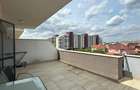 RECO Apartament cu o camera si balcon mare in Nufarul - 4