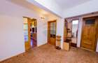 Apartament de vanzare 4 camere decomandat etaj 2 - 4
