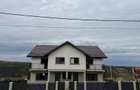 Duplex cu 4 camere în Valea Lupului-Iași! Beci generos! Comision 0% - 2