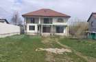 Casa individuala semifinisata, 2000mp teren, zona centrala Radauti - 1