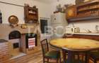 Casa 45 mp 1 dormitor bucatarie baie hol loc parcare in curte Sadu - 1