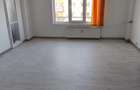 Piata Muncii - Calea Clarasilor - Apartament 3 camere decomandat - 1