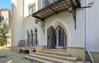 Vila cu arhitectura deosebita, adiacent Bd-ului Lascar Catargiu, refacuta integr - 4