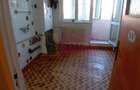 Vanzare apartament de 4 camere la Casa Poporului-stradal - 9