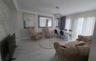 Apartament 3 camere si curte proprie - 4