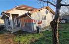Casa de vanzare 5 camere zona Barabant - 1