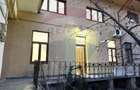 Apartament 4 camere, pe 2 niveluri si curte comuna în Centru - 9
