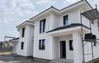 Duplex despartit prin C.T. - bucatarie inchisa - 130 mp utili - 2