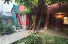 Vila de vanzare cu 2 apartamente individuale in Cartierul 23-metrou Republica - 31