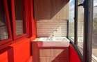 Apartament cochet, doua camere semidecomandat, 1 Mai - 10