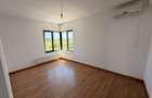 Vanzare Vila stil Duplex zona Pipera - 13