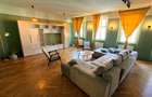 Apartament 3 camere zona Centrală - 1