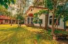 Casa superba cu vedere la lac in Izvorani – piscina, natura,si potential imens! - 11