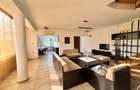 SUPER CASA INDIVIDUALA BRANESTI INTRE LAC SI PADURE! - 5