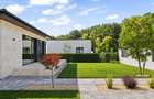 Casa langa padure, lot generos, finsaje premium