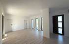 Casa individuala cu 2 dormitoare, 2 bai, bucatarie separata - strada privata! - 3