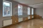Apartament ultracentral cu curte, 2 unități locative. Str. Pitesti - 9