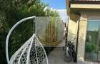 Casa in stil mediteranean, ultrafinisată 5 camere, 3 bai + curte.