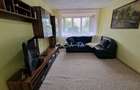 Apartament 3 camere, situat in Targu Jiu, Str. G-Ral Christian Tell - 2