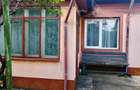 Casă cu 3 camere, garaj și anexe, teren 540 mp, zonă liniștită, fără trafic - 1
