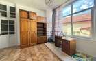 Casa cu 4 camere de inchiriat cu 2 locuri de parcare, zona 7 Strazi - 10