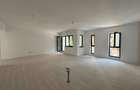 Apartament luxos cu 3 camere și 2 locuri de parcare - 1