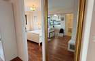Apartament tip penthouse în piața romană  - 2