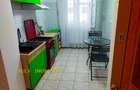 City Park : Apartament 3 camere,două holuri,etaj 2, gaze, balcon generos - 1