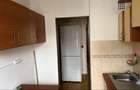 Inchiriez apartament 3 camere, pet friendly, în bloc liniștit de 4 etaje, et 2/4 - 8