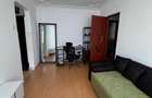 Vanzare apartament cu 4 camere in  Micro 39b, langa scoala 34, etaj 1. - 2