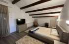 Vila cu piscina pe malul Lacului Snagov teren 2000mp 6900eu/luna sau 1950k vanza - 16