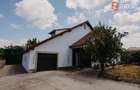 Casa individuala cu 8 camere si lac cu pesti, teren 4424 mp - Jebel - 6