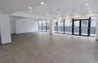 Spatiu comercial, 100 mp, 3 cai de acces, curent trifazic,Tractorul, Brasov - 2