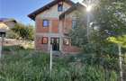 Casa la rosu, de vanzare in Lunca Cetatuii - 1