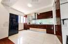 Apartament 3 camere, 2 băi, 83 mp, parcare și piscină – Cosmopolis - 5