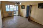 Apartament 2 camere, Titan necesita renovare - 1
