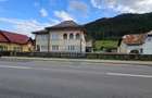 Casa 225 mp, teren intravilan 4822 mp C. Moldovenesc, Suceava - 4