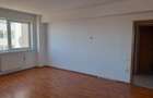 Apartament 2 camere, de vanzare, garaj,in Europa, zona benzinariei Mol - 1