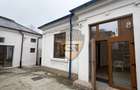 Casa renovata 3 camere, 69mp, Ultracentral, centrala gaz, curte, nemobilata - 1
