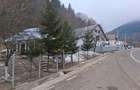 Casa din lemn si teren intravilan, Izvorul Muntelui, Neamt - 5
