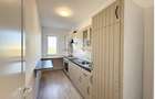 Apartament decomandat, etaj 1, bloc cu lift - loc de parcare - - 1
