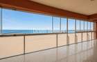 Vedere Frontala la Mare si Plaja la Picioare - Apartament cu Parcare Privata - 8
