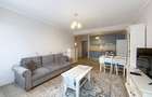 2 separate bedrooms + living room close to Platinia Shopping Center - 2