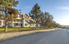 Apartament 3 camere, 2 bai, balcon, aer conditionat - finisat la cheie - 10
