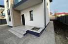 Case individuale cu 4 camere si mansarda. Teren 400 mp. Comision 0 - 2