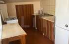 Apartament 2 camere, 70 mp, semidecomandat, zona Gruia